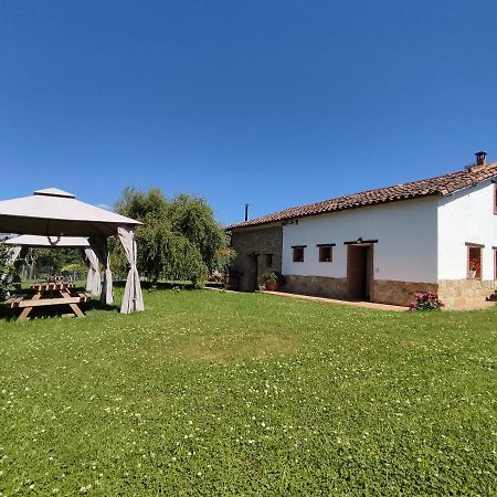 Casa Pepin - Sagasta Rural Oviedo Guest House ภายนอก รูปภาพ