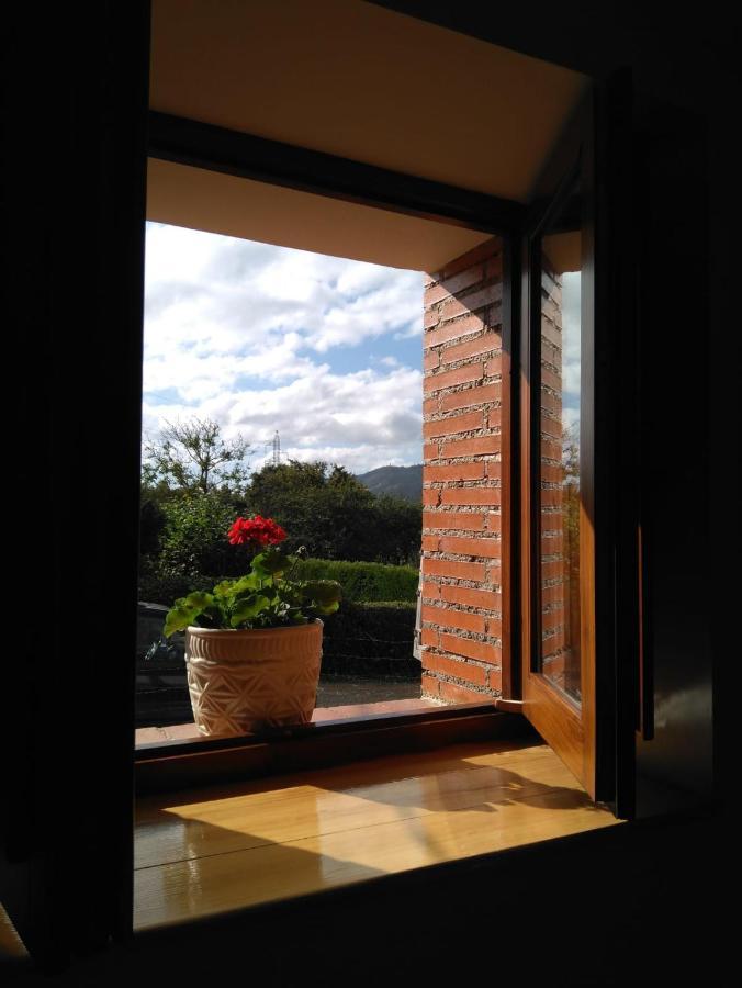 Casa Pepin - Sagasta Rural Oviedo Guest House ภายนอก รูปภาพ