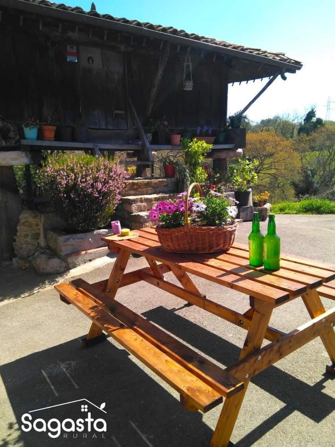 Casa Pepin - Sagasta Rural Oviedo Guest House ภายนอก รูปภาพ